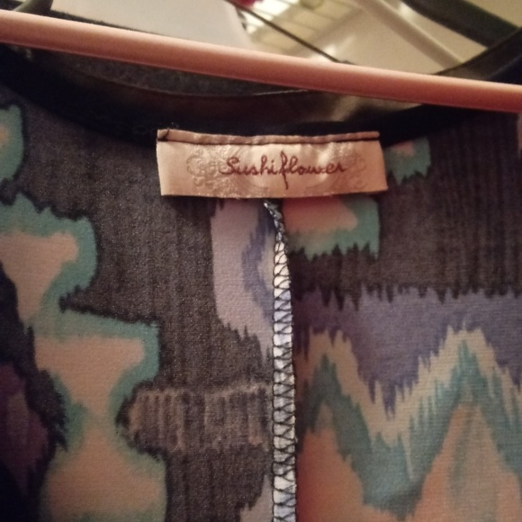 Multi-colored dress - Picture 2 of 3